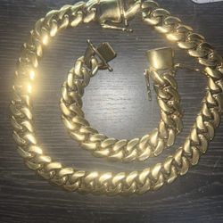 Cuban link chain 