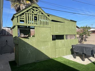 Kids Playhouse Structure Fort Jungle Gym Tree House 