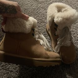 UGG Minis / Fur 