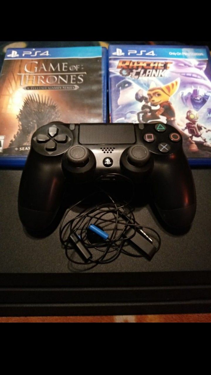 Ps4 pro with game