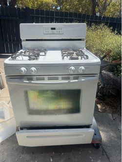 Free working gas white stove oven