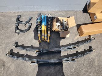 2020/2023 Toyota Tacoma suspension with 3.5  spaces for lift