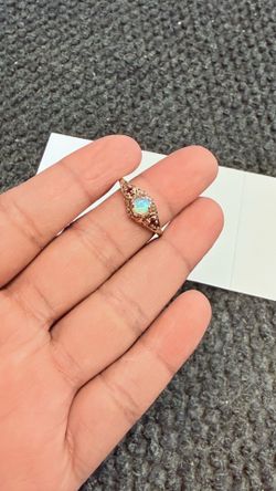 14kt Ladies Ring Opal & Ruby Ring 2grams