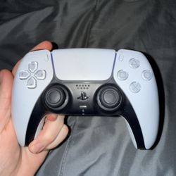 PS5 Dual sense controller