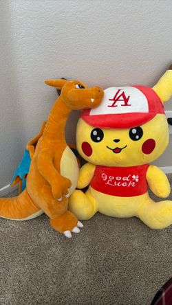 charizard and pokémon plush