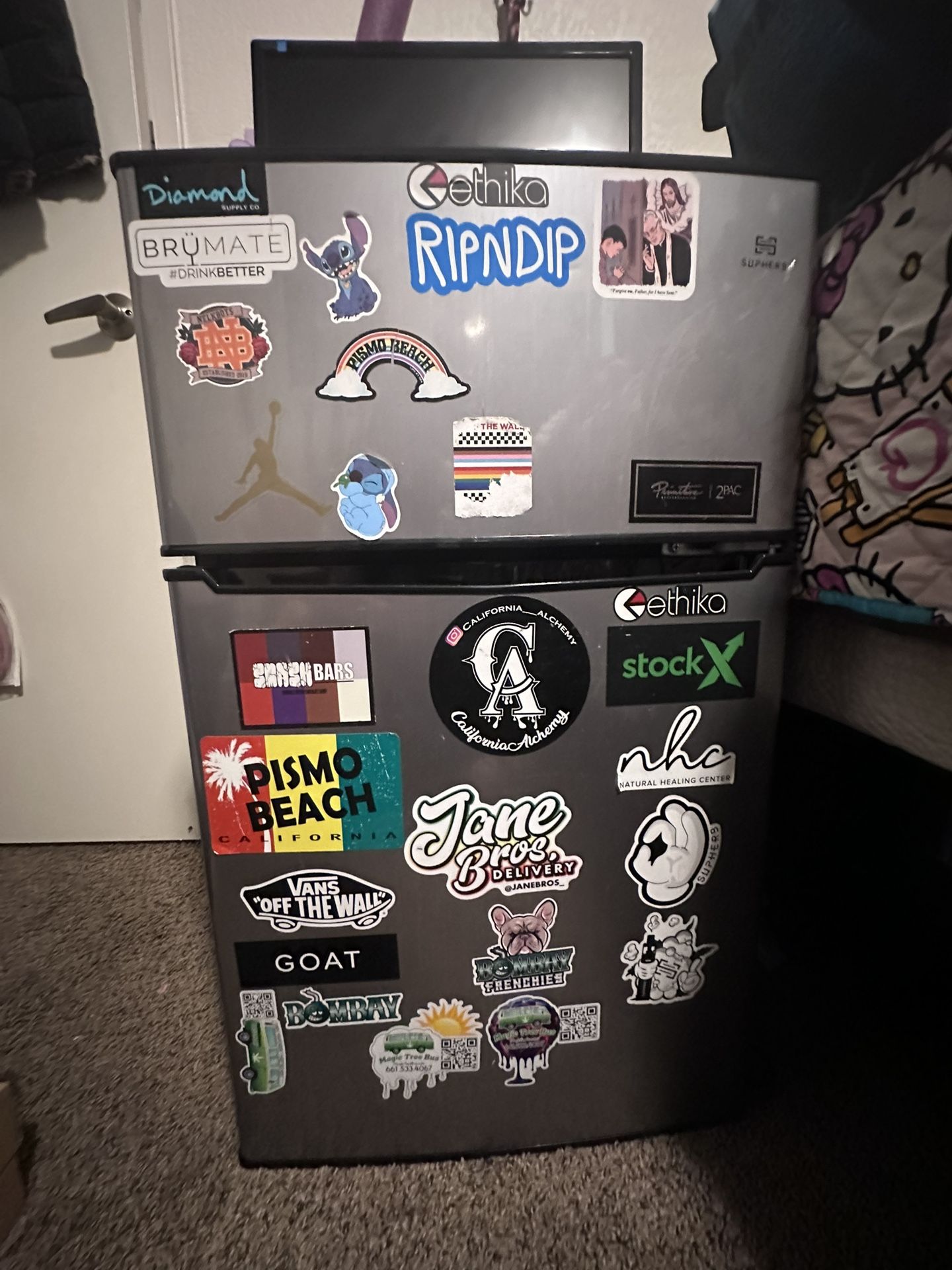 Mini fridge
