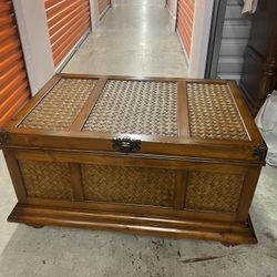 Coffee table or blanket chest $400