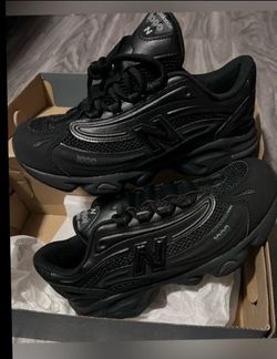 New balance 1000  size 6