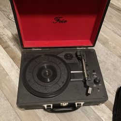 Felix Record player + bluetooth speaker 
