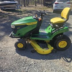 John Deere S140