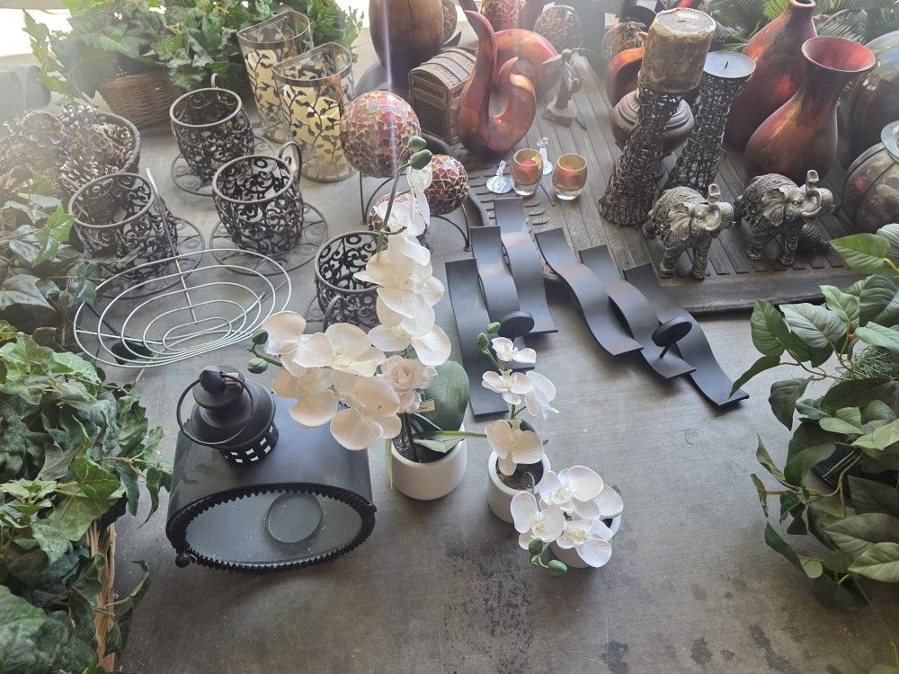 Lots Of Decorations For Sale