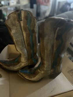 Woman’s Leather Western Boots