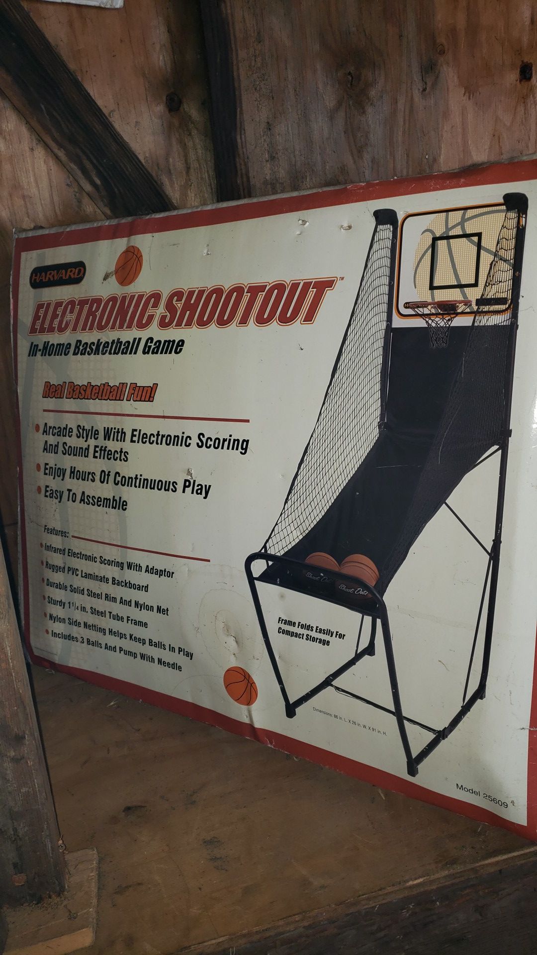 Electric shoot out arcade basketball game