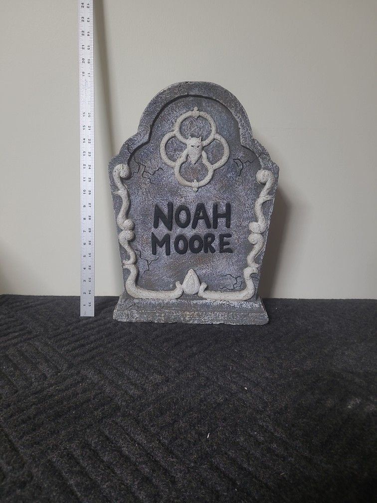 Vintage Resin HALLOWEEN TOMBSTONE