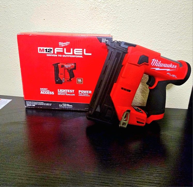 MILWAUKEE M12 FUEL BRAND NAILER 18GA