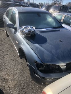 07 Bmw 750li selling parts if it..