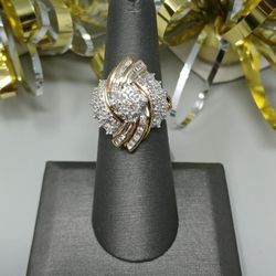 10K Yellow Gold Fashion Ring 💍 43 Diamonds .244 C.T.W. 💍 3.8g - Size 6 (# 23726)