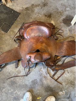 3 Horse Saddle’s