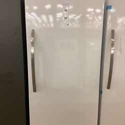 Frigidaire Free Standing Energy Star Upright Freezer