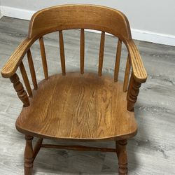 Captain’s Chair Hardwood(pickup required, no delivery)