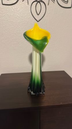 Vintage Pier 1  Calla Lilly Vase Jack in the Pulpit Style