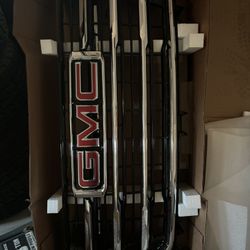 2025 GMC Yukon Grill Hood Trim Piece And Mirror Caps