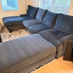 Sectional couch