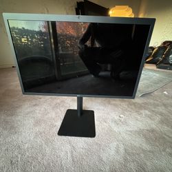 ✨ LG UltraFine 5K Monitor – Model 27MD5KL-B (27-Inch) – Excellent Condition ✨