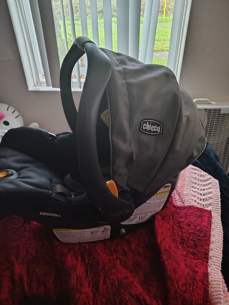 Chicco Infant Car Seat