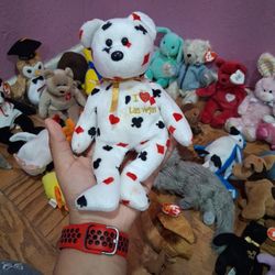 Im selling these Beanie Babies to Save Up For A Phone If You Have Any Questions DM ME I Have More Willing To Change Prices