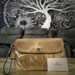 Vintage Coach Metallic Gold Wristlet Clutch