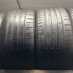 PAIR OF TIRES 265 35 21 PIRELLI 85% LIFE