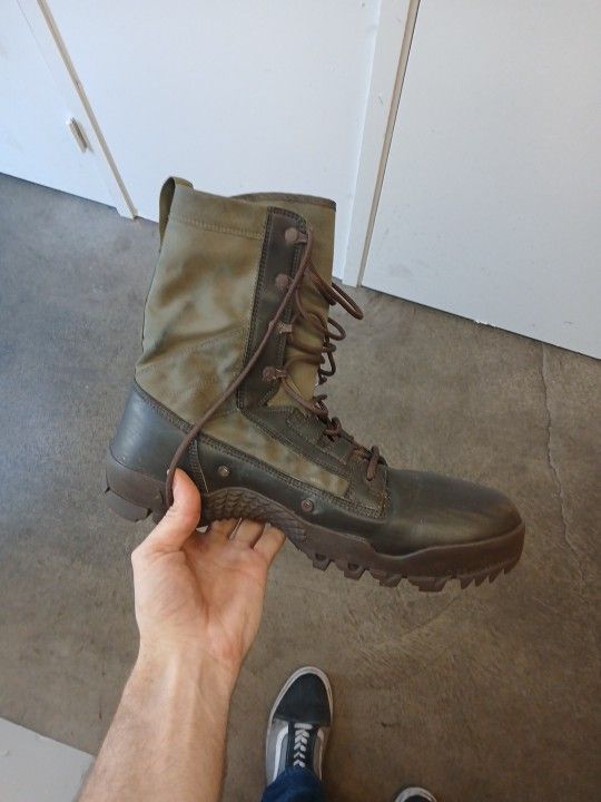 NIKE SFB FIELD 8" Tactical Field Army Combat Cops Black Coyote Desert Boots Mens