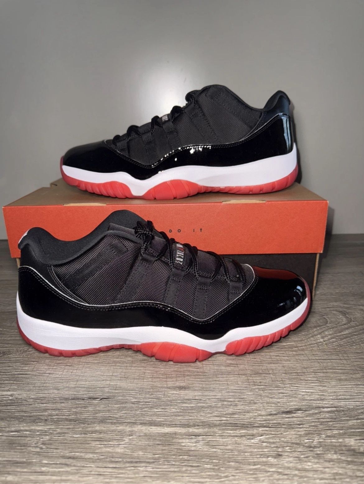 NEW SIZE 11 MENS Jordan 11 Low 'Bred' 2025