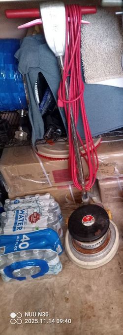 Floor buffer, Polisher, pulidora & janitorial supplies