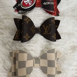 Brand New Girls Bows. 