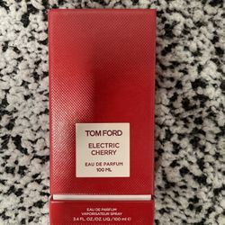 Tom Ford Electric Cherry Perfume