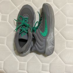 Nike Zoom Freak 4 Gray Size 10 1/2