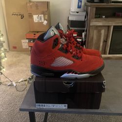 Jordan 5 Raging Bull Size 9.5