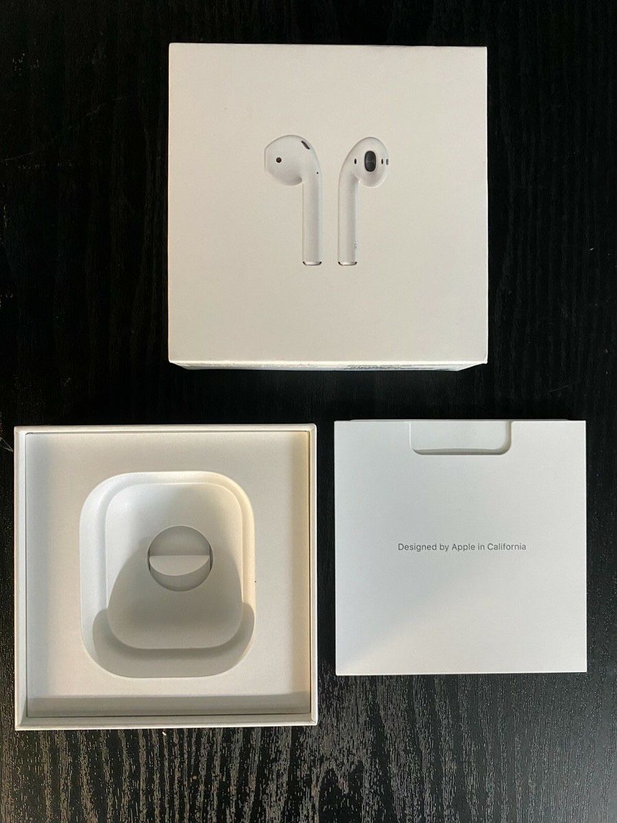 APPLE AIRPODS