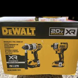 Brand New Dewalt 20v Xr Brushless 3-Speed Hammer Drill And Impact Driver Combo Set Sealed Box $300