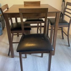 🍽️ 4-Piece Dining Set – Table + 4 Chairs 🍽️