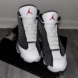Jordan 13’s size 8 men