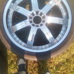 24" Rims  For10 Lug Truck With 1 New Tire