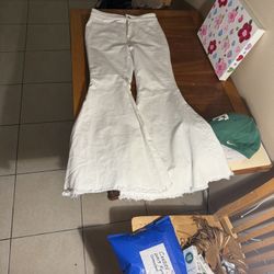 White Bell Bottoms- Free People 