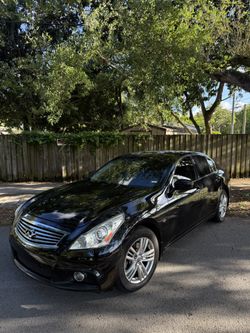 2015 Infiniti Q40