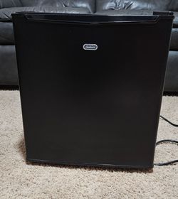 Sunbeam 1.7 cu ft Mini Refrigerator