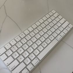 Apple Magic Keyboard