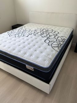 King size Mattress Pillow top 12"    new Mattress in a plastic sealed.  We offer same Day Delivery