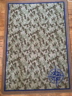 Area Rug / Accent Rug